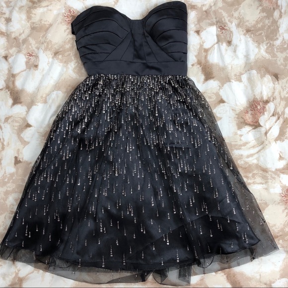 Hailey Logan Dresses & Skirts - Hailey Logan by adrianna papell strapless dress